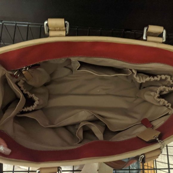 Coach Voyager Diaper Bag/ Travel bag - Picture 3 of 6